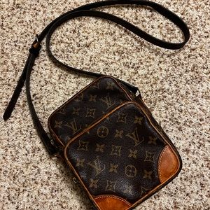 Louis Vuitton Crossbody